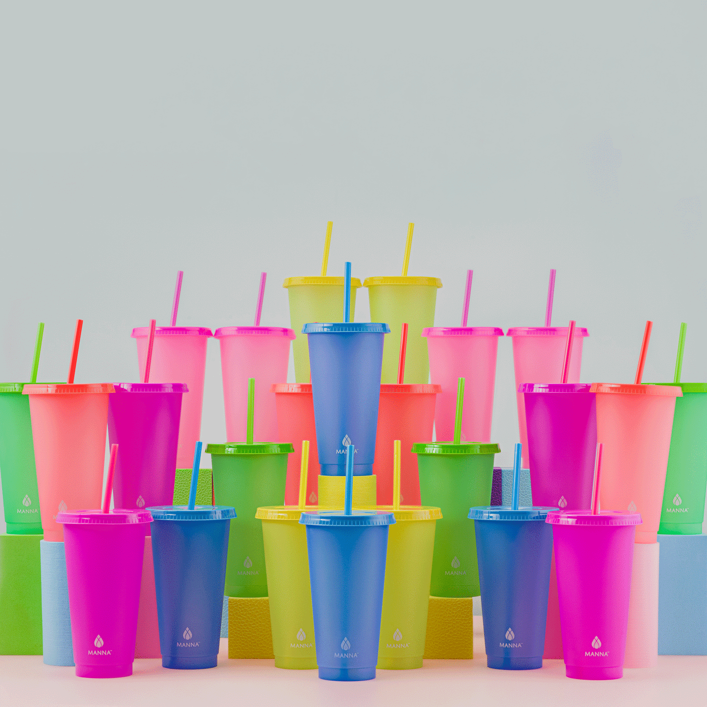 24-piece-original-color-changing-cup-set-b5 A0029811.gif