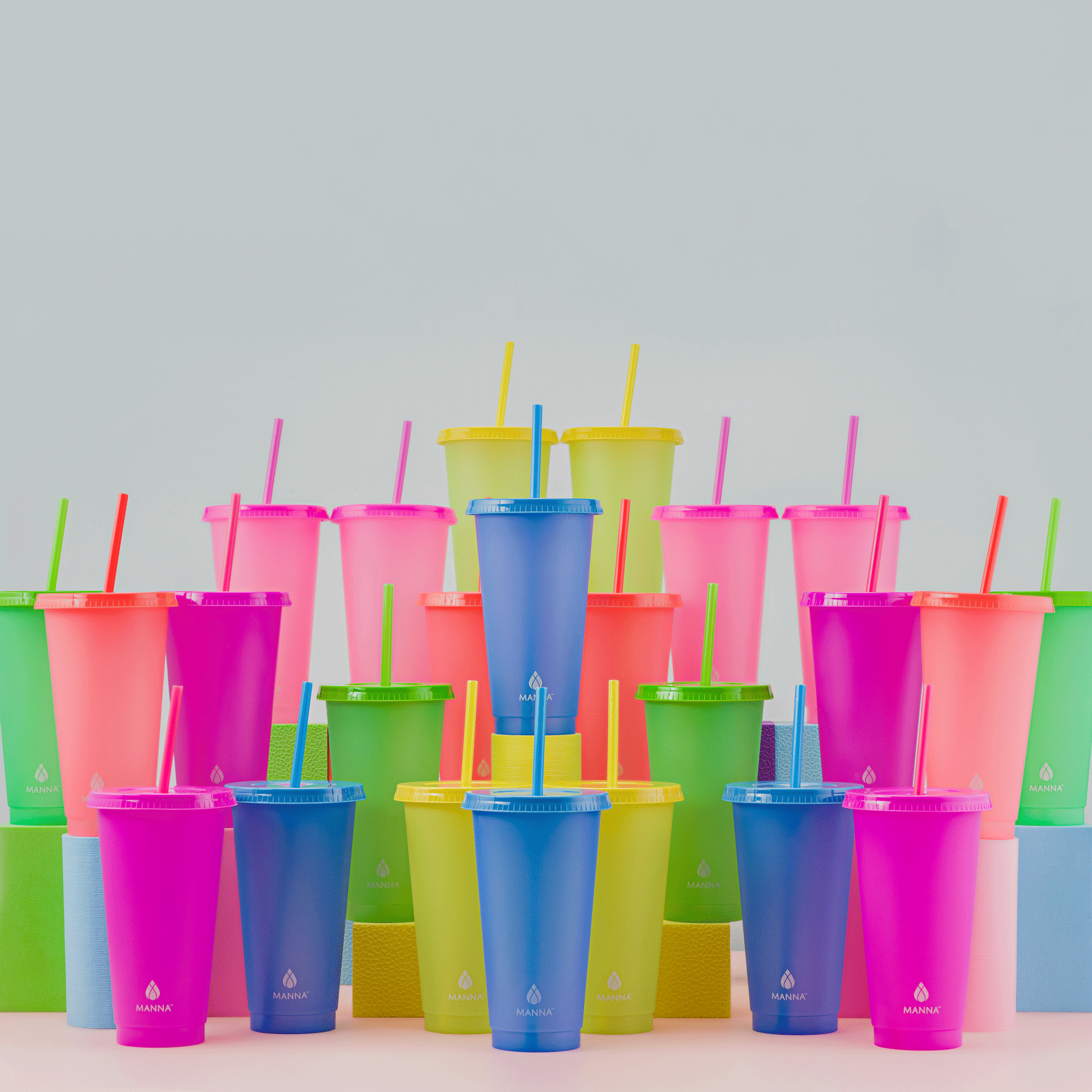 24-piece-original-color-changing-cup-set-b5 A0029811.gif